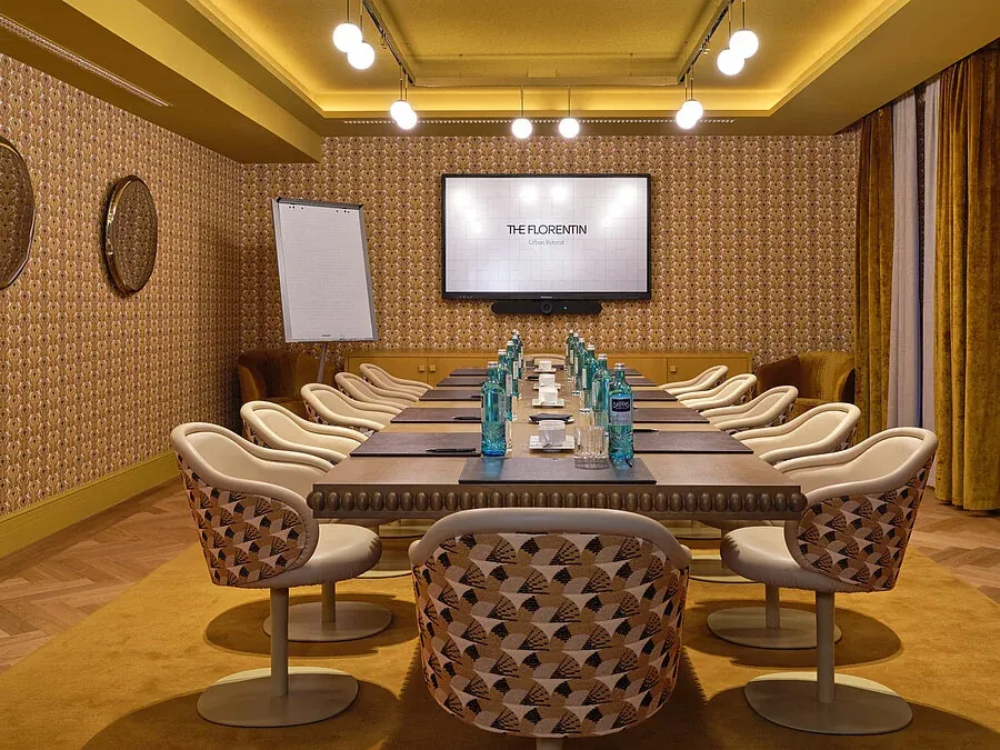 Private conference and meeting room with mountain light